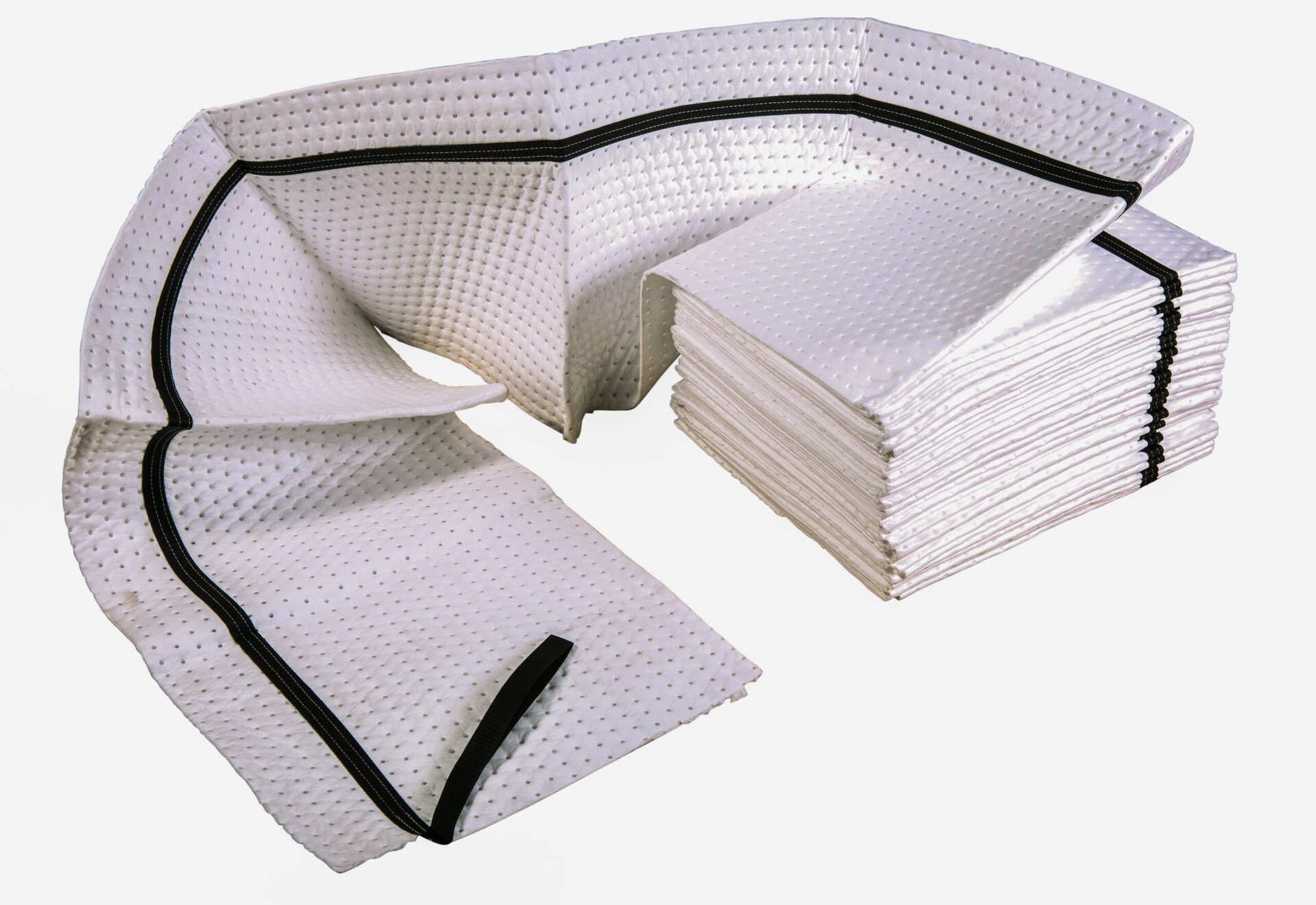 White absorbent pads with black edging